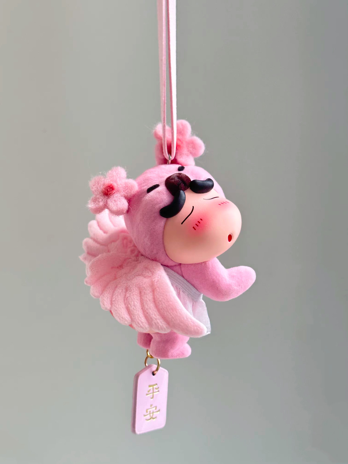 Cute Cartoon Car Decoration Hanging Ornament Gift Featuring a Flocked Butt Bear in a Green Flower Design