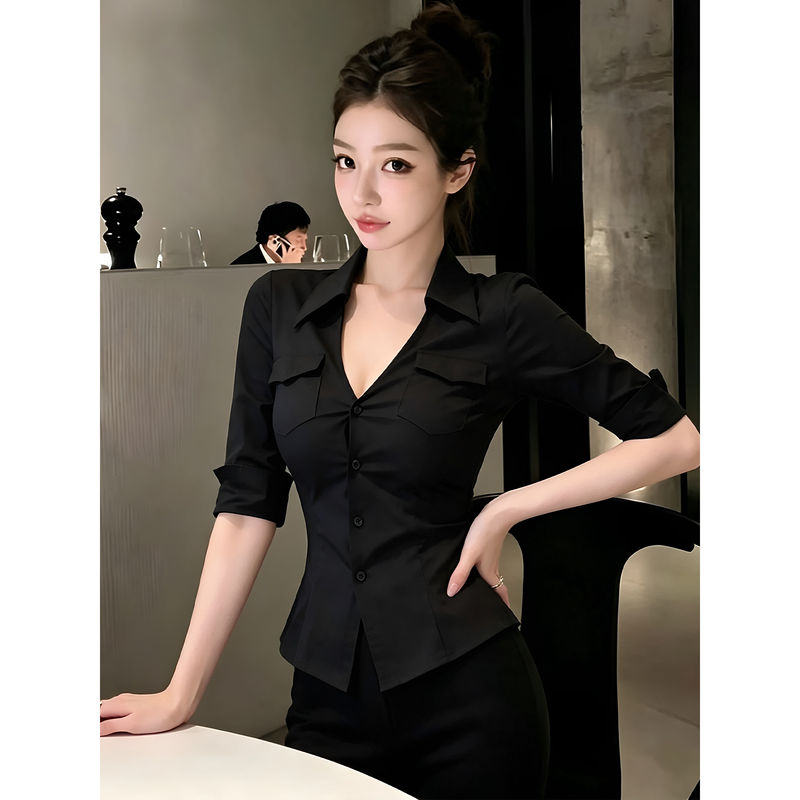 Intellectual Black V-Neck Shirt for Women, Mid-Sleeve, Waist-Cinching, Slim-Fit, Short Shirt, Professional and Capable Top for Work and Commuting