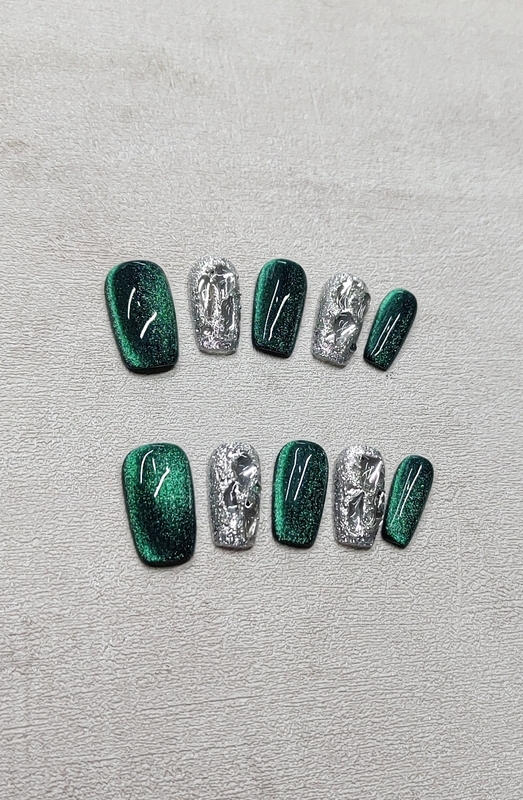Purely Handmade Wearable Nails, Cat-Eye Style, Chinese Style Emerald Nail Art Patch Set, Finished Product with Free Shipping, Brightening Green Color