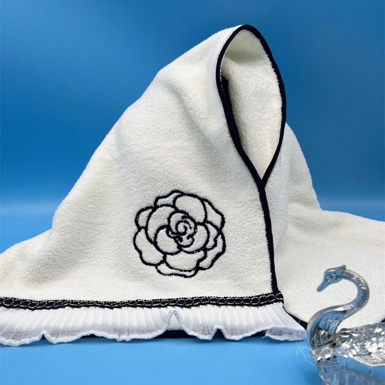 Jinmu Liangpin's New Camellia Gauze Skirt Towel Is a Light Luxury Item for Students and Couples, Suitable for Home Use, Soft, Absorbent, Quick-Drying, and Made of Coral Fleece