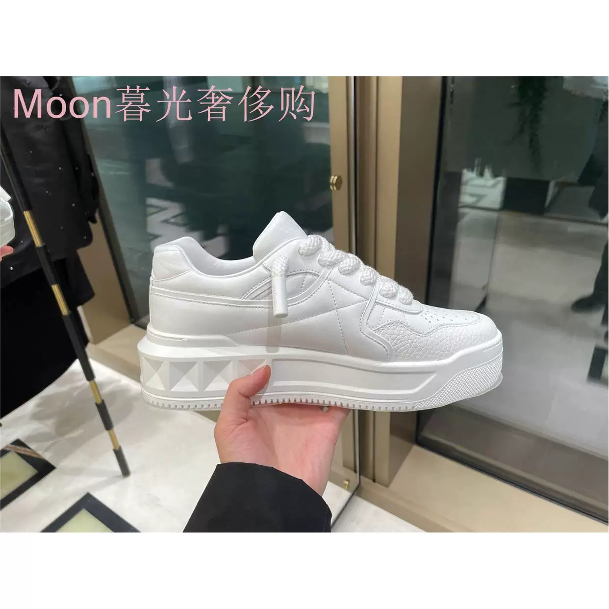 Подлинные сапоги Valentino/Bellennia One Stud мужские и женские кроссовки без шнурков низкие спортивные кроссовки с заклепками