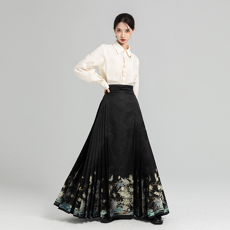 At Any Time [under the Moonlight] Improved Heavy-Duty High-Waisted Gold-Woven Mamian Skirt Women's Chinese-Style Black Hanfu Half-Skirt for Spring and Autumn