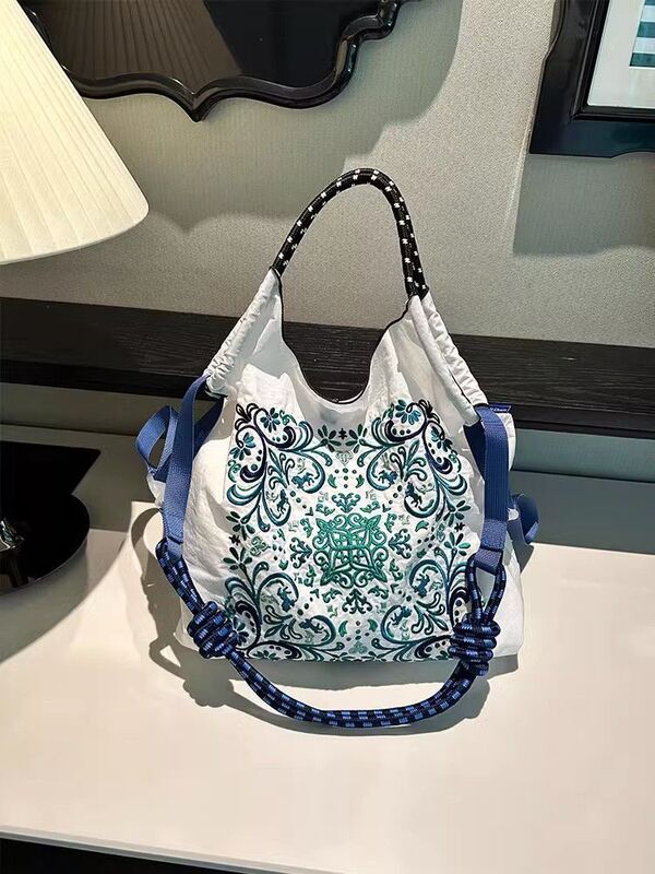 Gao Yuanyuan Crossbody Bag Ballchain Bag Eco-Friendly Bag Nylon Shoulder Bag Women's Niche Canvas Bag Crossbody Bag Gao Yuanyuan Crossbody Bag Ballchain Bag Eco-Friendly Bag Nylon Shoulder Bag Women's Niche Canvas Bag Crossbody Bag