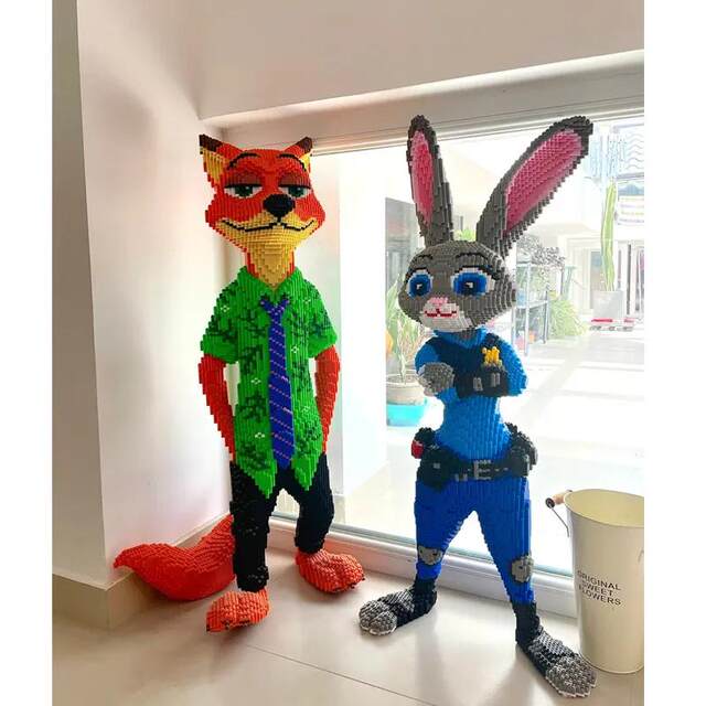 The fox building blocks are one meter huge