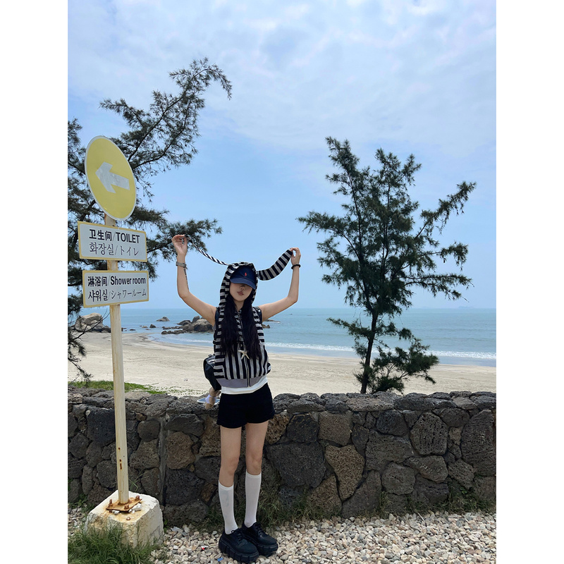 Chuanhe Black and Gray Rabbit Ear Striped Sleeveless T-Shirt Summer Women's Loose Slimming Hooded Zipper Vest Top