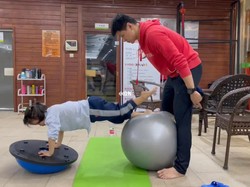 Swimming Kick Training Ball, Yoga Ball, Thickened Explosion-Proof Fitness Ball for Children and Adults, Freestyle Swimming Practice Ball, Dragon Practice Ball