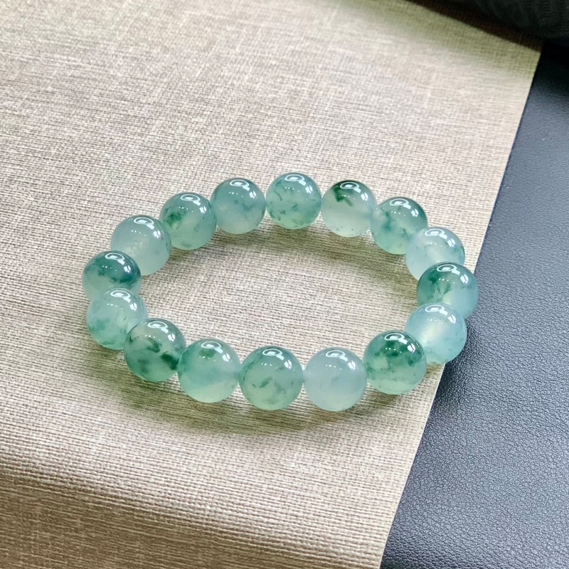 Natural Myanmar A-Grade Ice-Type Jadeite Bracelet with Floral Patterns, Light Green Jadeite Bracelet, Jade Bead String Pendant for Men and Women