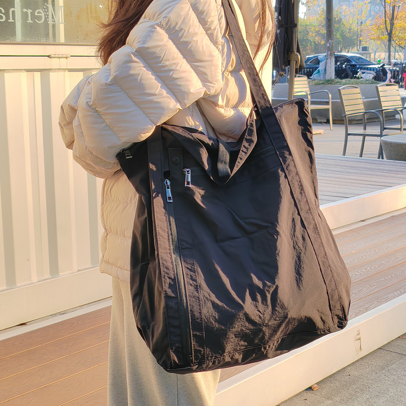 Tote Bag Large Capacity Women's Commuter Japanese Style Simple Student Waterproof Nylon Shoulder Bag Underarm Handbag Travel Bag