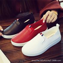 Small white shoes woman 2020 Korean version student shoes flat bottom single shoe leather face street pat casual board shoes white black