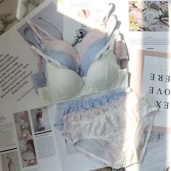 New solid color lace comfortable no-wire triangular cup women's underwear set with low heart and three-breasted back