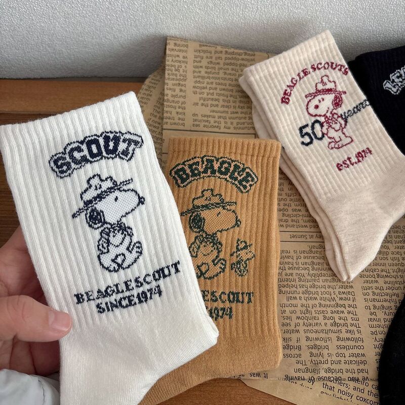 Japanese-Style Snoopy Mid-Calf Socks for Women, High Elasticity, Sporty Style, Cute Cartoon, Simple Design, Spring and Summer Cotton Socks for Men