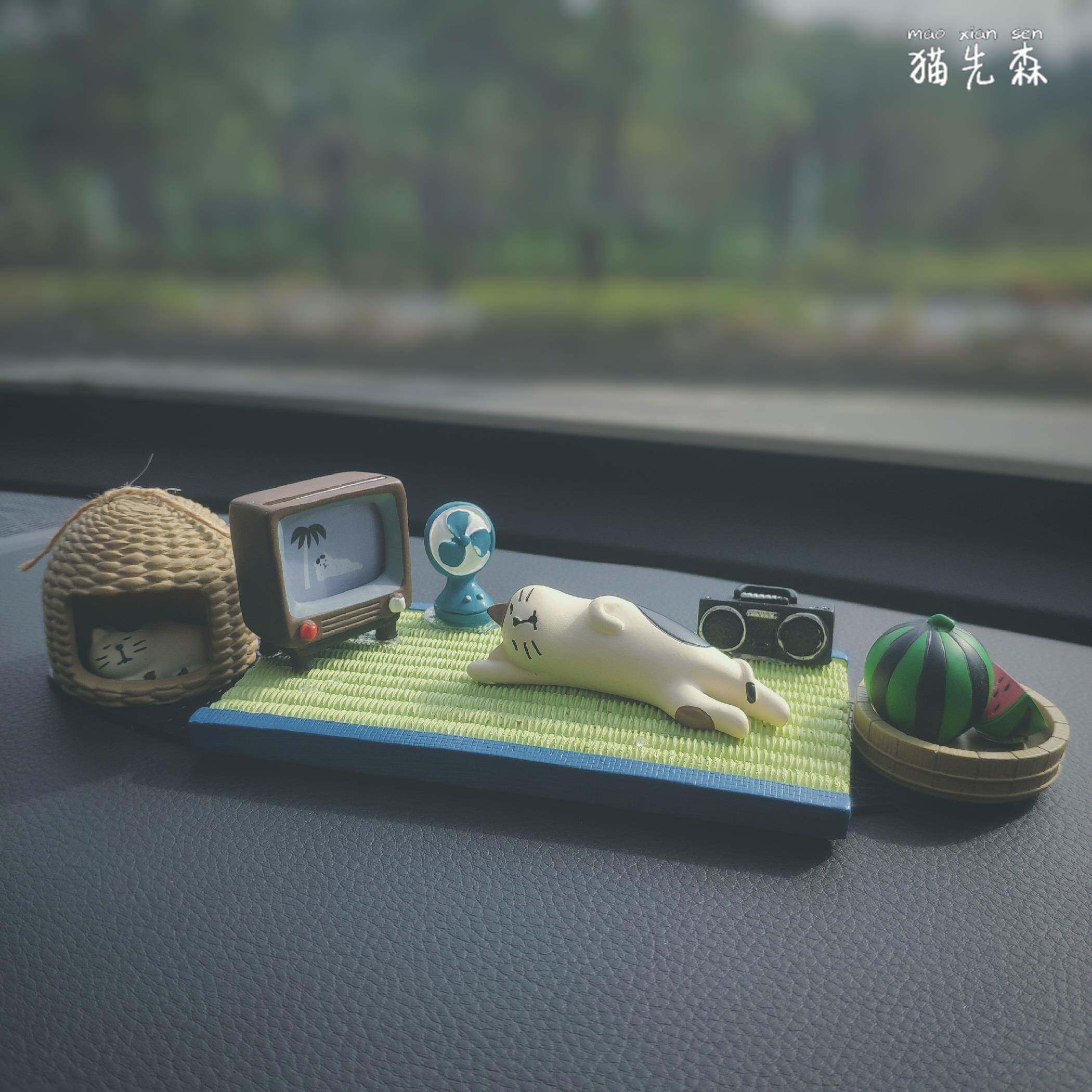 Healing System On-board Pendulum with control bench Cartoon kitty Car ornaments Cute In-car Paparazzi first Mori Ideas-Taobao