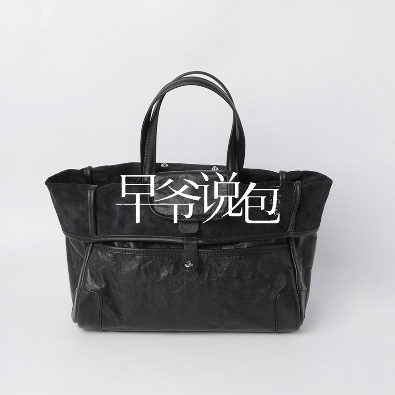 Zaoye Said That the Ghost Face Bag by Baoguanxin Is a Small, Versatile Vintage Canvas Tote Bag That Can Be Carried in Multiple Ways Zaoye Said That the Ghost Face Bag by Baoguanxin Is a Small, Versatile Vintage Canvas Tote Bag That Can Be Carried in Multiple Ways