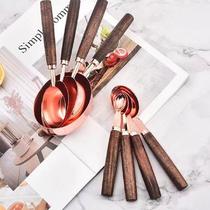 8x Gold Kitchen Gadgets And Accessories - Essential