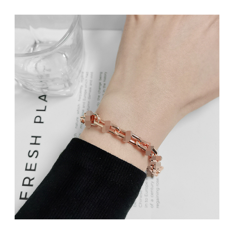 Meiji t Brand Small Glossy U-Shaped Chain Link Horseshoe Clasp Bracelet, Pure Silver, Unique Design, Interlocking Jewelry, Trendy Meiji t Brand Small Glossy U-Shaped Chain Link Horseshoe Clasp Bracelet, Pure Silver, Unique Design, Interlocking Jewelry, Trendy