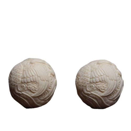 Пара фруктов слоновой кости, семя бодхи, мячи дракона и феникса.