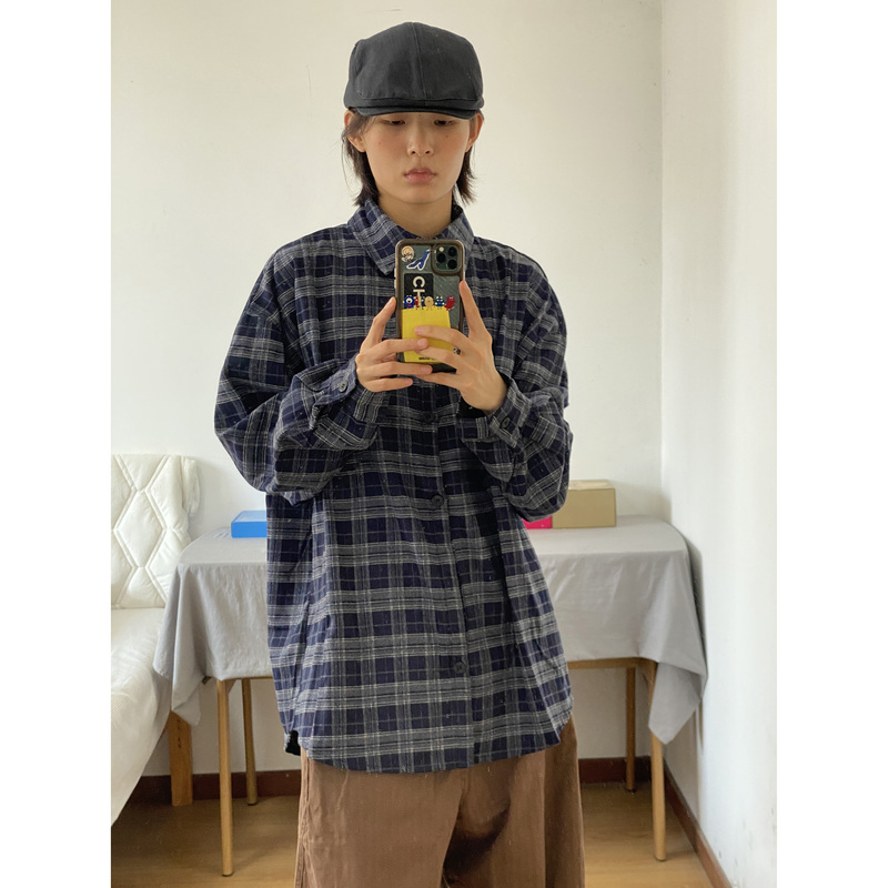 Secondary Japanese Retro Plaid Long-Sleeve Shirt with Lapel for Men and Women, Loose Fit, Casual Workwear Top for Spring and Autumn