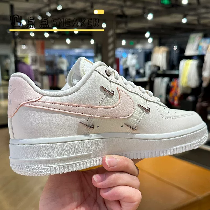 Кроссовки Nike Air Force1 женские Platinum Four Hook AF1 Air Force No. 1 низкие FV3654-111