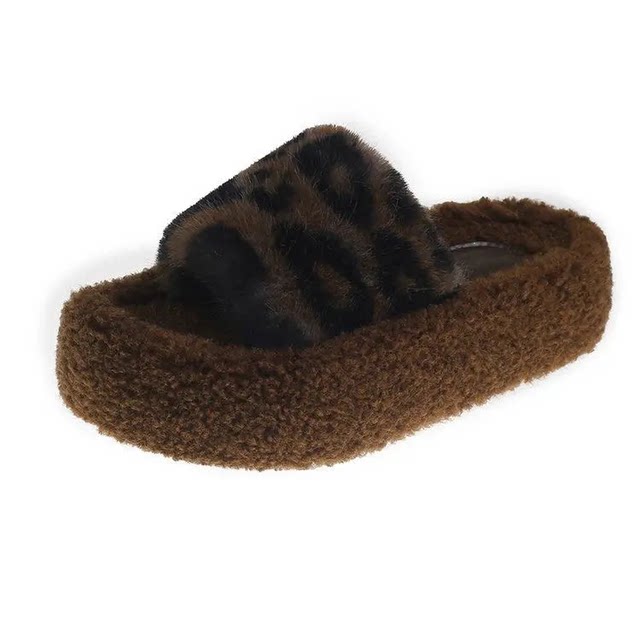 2024 Autumn and Winter Trendy Leopard Print Fashion Versatile Furry Slippers for Women Outdoor Wear Slip-On Trendy Shoes Thick-Soled Cotton Slippers