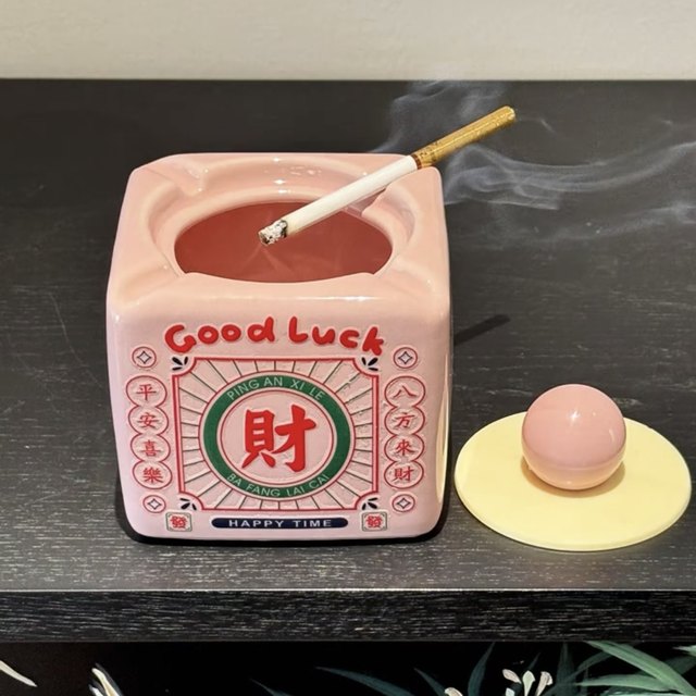 Creative Retro Nostalgic National Trend Decorative Small Ornament: Household Ashtray with Lid, Ceramic Ashtray to Prevent Ash from Flying