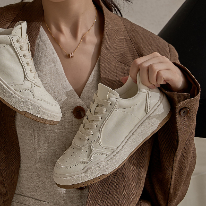 Leecat Studio | Genuine Leather White Shoes, Breathable, Popular, Versatile, Thick-Soled, Sports and Leisure, Height-Increasing Sneakers for Women Leecat Studio | Genuine Leather White Shoes, Breathable, Popular, Versatile, Thick-Soled, Sports and Leisure, Height-Increasing Sneakers for Women