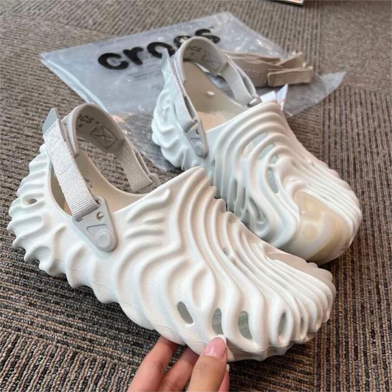 New 2025 Fingerprint Shoes Cro Clogs Unisex Water Shoes Breathable Casual Beach Shoes Couple Sandals