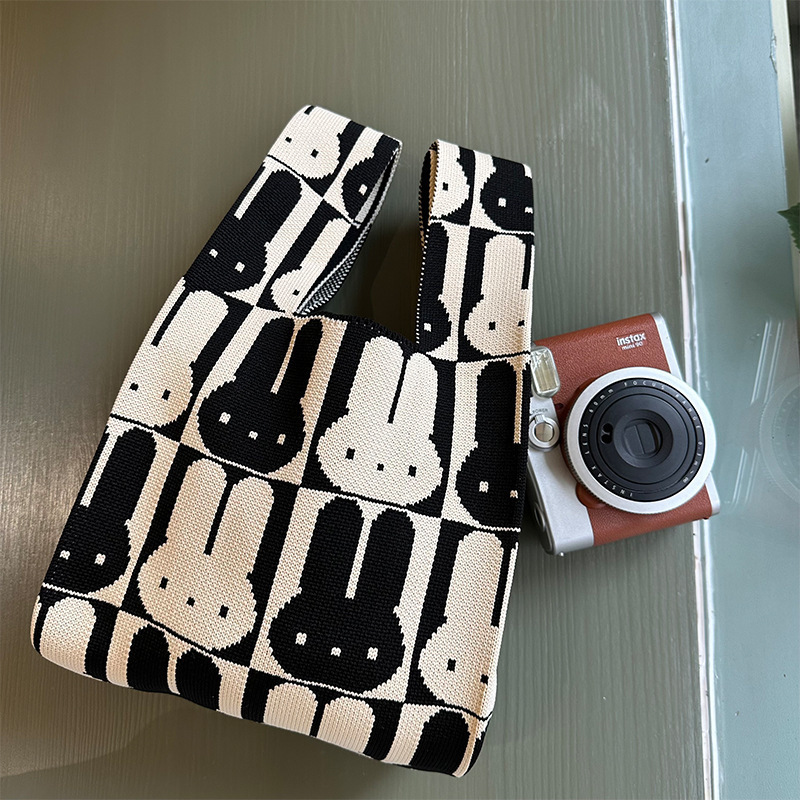 Fashionable Knitted Bag, Portable Knitted Bag, Cartoon Bag, Souvenir, Wedding Souvenir, Commuting Carry-On Bag