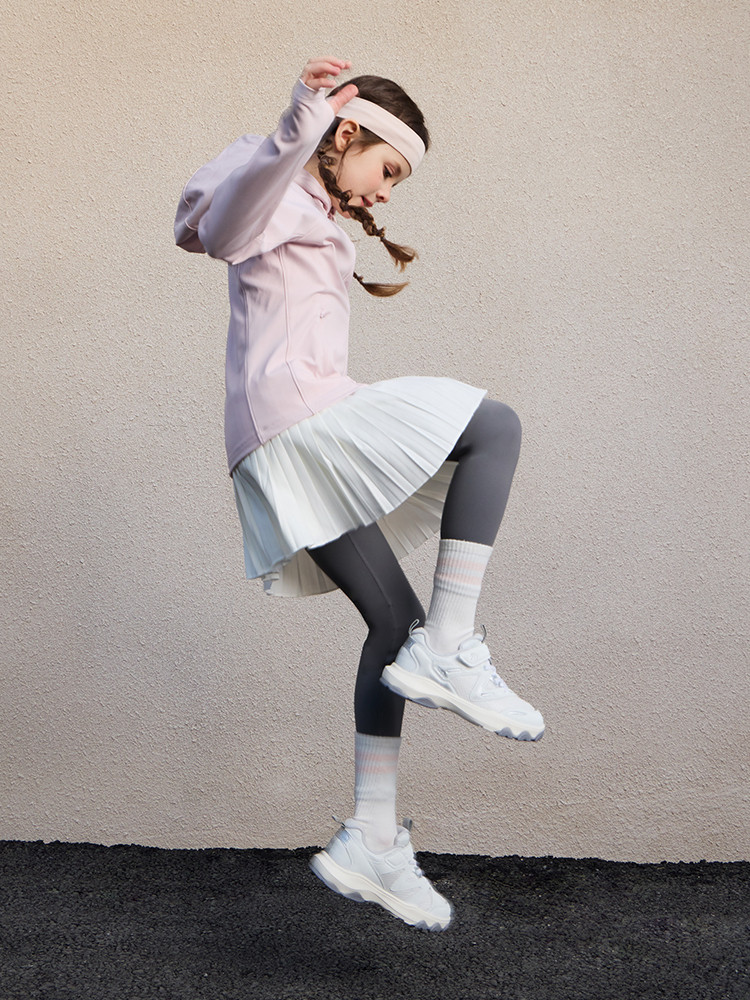 Smibu Children's Shoes Kids' Sneakers 2026 Spring New Model Boys and Girls Outdoor Hiking Shoes Sneakers Chasing the Light