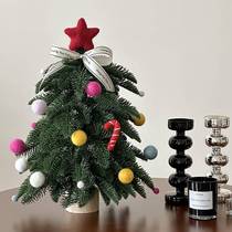 Xinjiang Tibet new desktop small Christmas tree decoration ornaments small mini household high-end cute candy