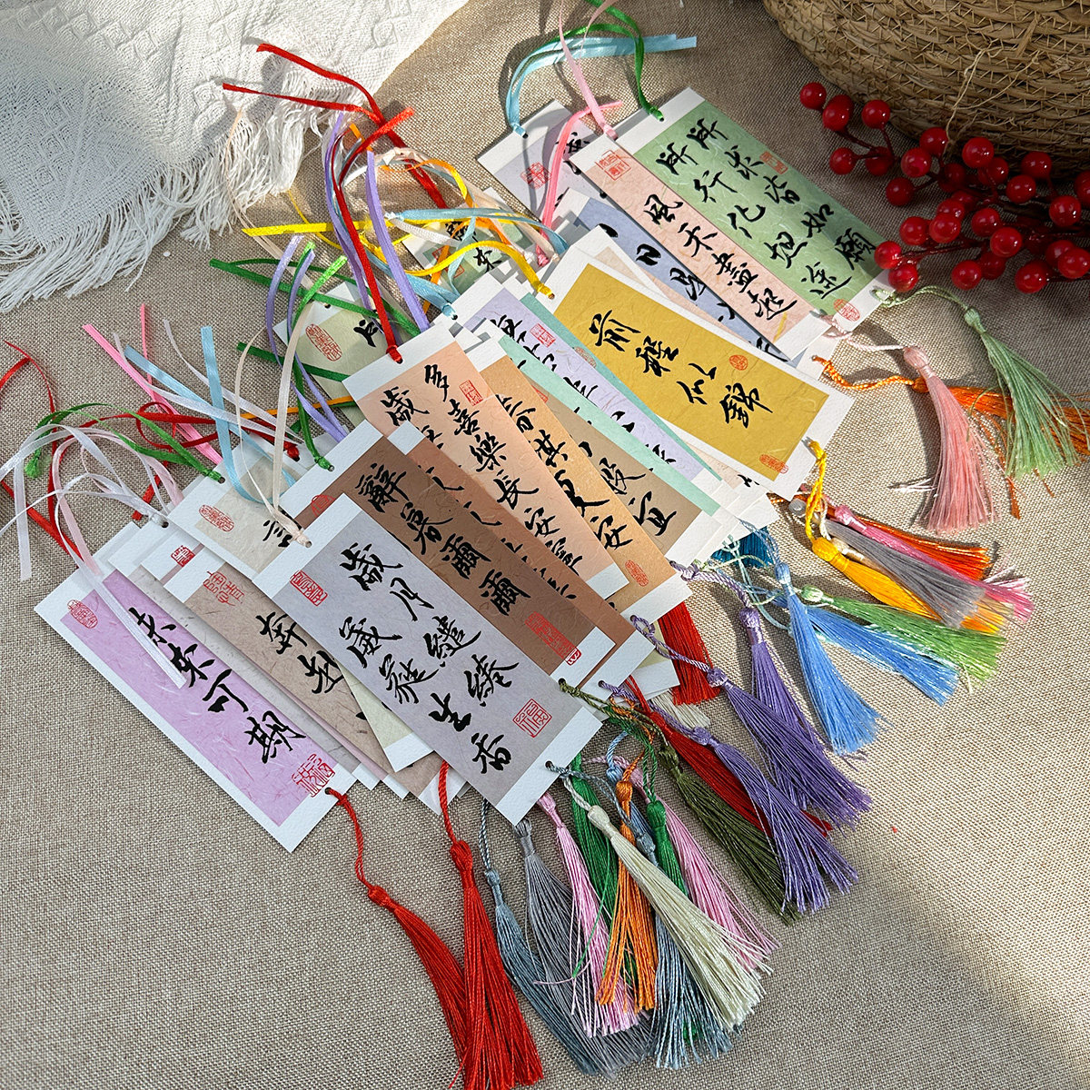 Chinese Calligraphy, Cultural Creation, Classical Chinese Style, Creative Lantern Festival, Ancient Style Bookmarks, High-End and Exquisite, Rewards for Elementary School Students, Exquisite Tassel Paper, Boys and Girls, Best Friends, Classmates, Teachers, Small Gift Cards