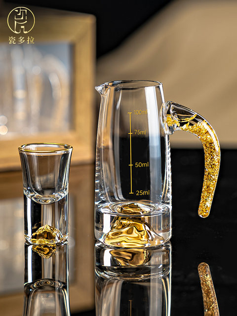 Chinese-Style Creative Liquor Glass Set, High-End Handmade Glass Small Shot Glasses, Wine Divider, Household Wine Set with Cup Holder