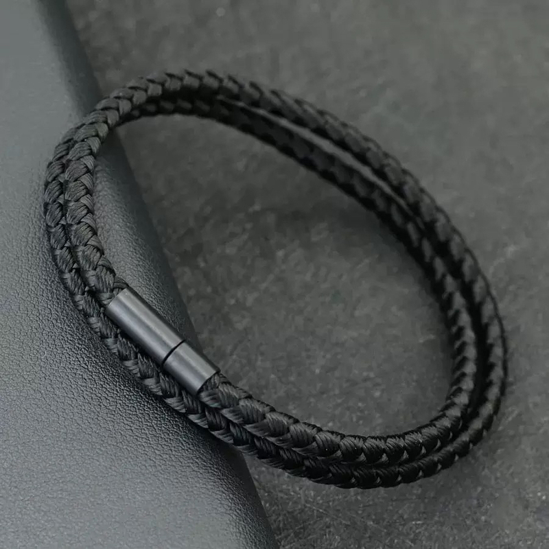 Retro Black Japanese and Korean Leather Rope Hand-Woven Bracelet for Men and Women, Trendy Brand, Versatile and Personalized Bracelet, Fashionable and Simple Bracelet