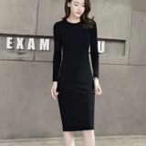 黑色打底连衣裙女春秋中长薄款紧修身内搭小圆领直身连体一步长裙