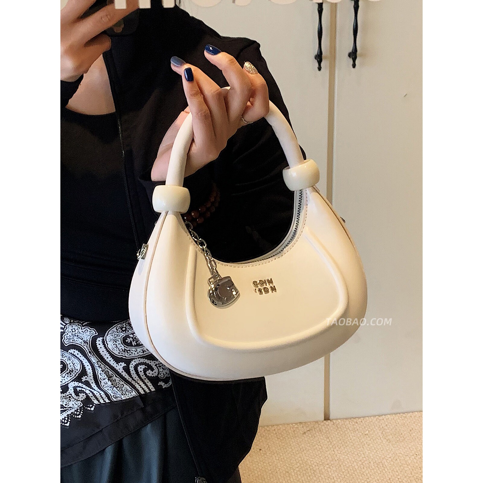 Luxury Niche Women's Handbag 2026 New Spring/Summer Versatile Crossbody Bag Exquisite Mini Tote Half-Moon Bag - Thumbnail 5