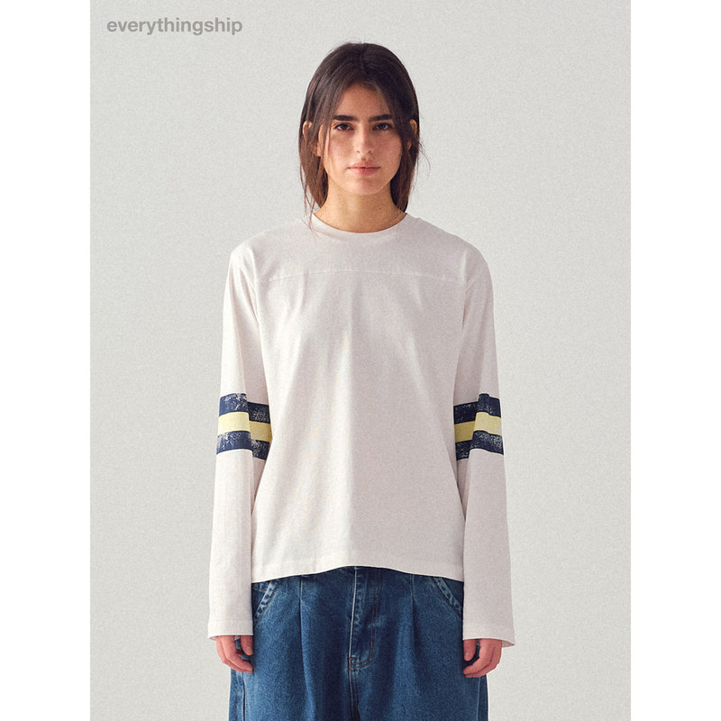 Everythingship Digital Print American Retro Football Style Loose Long-Sleeved T-Shirt White Everythingship Digital Print American Retro Football Style Loose Long-Sleeved T-Shirt White