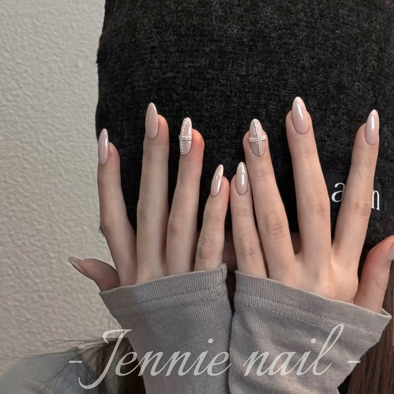 Giselle's Same Style Handmade Wearable Nails, Medium-Length Manicure, Cross-Shaped, Leather Pink, High-End European and American Hot Girl Style