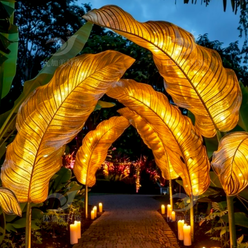 New Wedding Props Glowing Banana Leaf Coconut Tree Background Decoration Ceremony Pavilion Welcome Area Glowing Feather Lamps New Wedding Props Glowing Banana Leaf Coconut Tree Background Decoration Ceremony Pavilion Welcome Area Glowing Feather Lamps