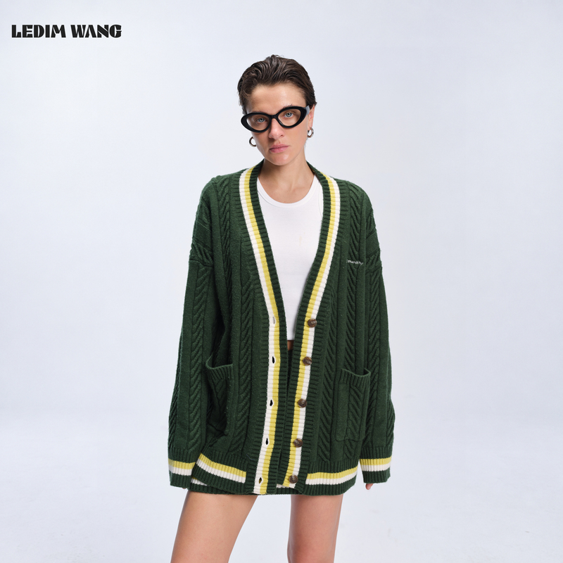 Ledim Wang Preppy Style Knitted Fashion Suit for Women Green Knit Top and Skirt 26 Autumn and Winter New Two-Piece Set Ledim Wang Preppy Style Knitted Fashion Suit for Women Green Knit Top and Skirt 26 Autumn and Winter New Two-Piece Set