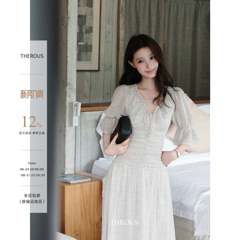 Xie Bu Rou V-Neck Ruffled Pleated Polka Dot Lantern Sleeve Dress for Women, Autumn Gentle Style, Waist-Cinching A-Line Long Dress Xie Bu Rou V-Neck Ruffled Pleated Polka Dot Lantern Sleeve Dress for Women, Autumn Gentle Style, Waist-Cinching A-Line Long Dress