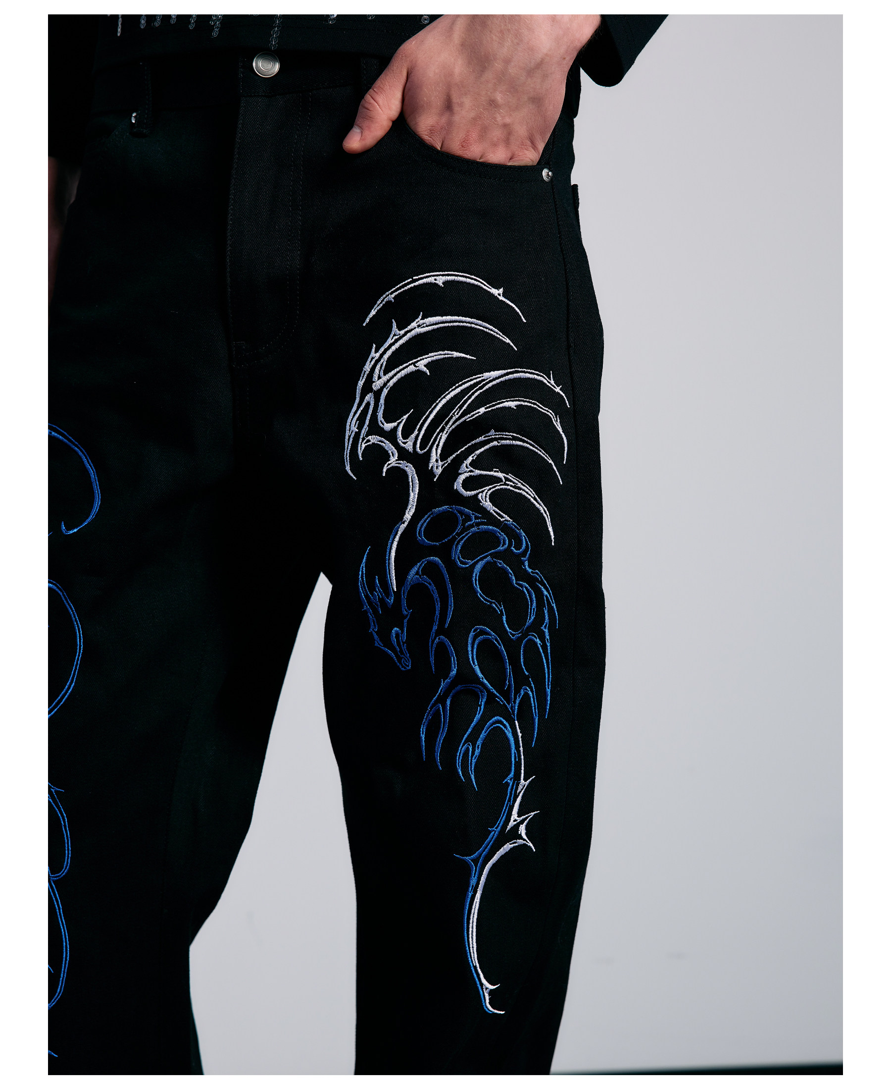 PAIKI Ice Blue Thorn Embroidered 13oz Straight-Leg Jeans
