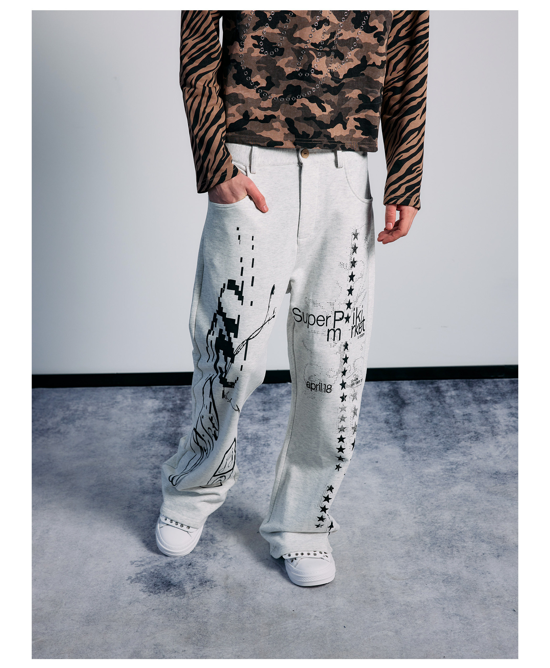 PAIKI Star-Spangled Flared Sweatpants