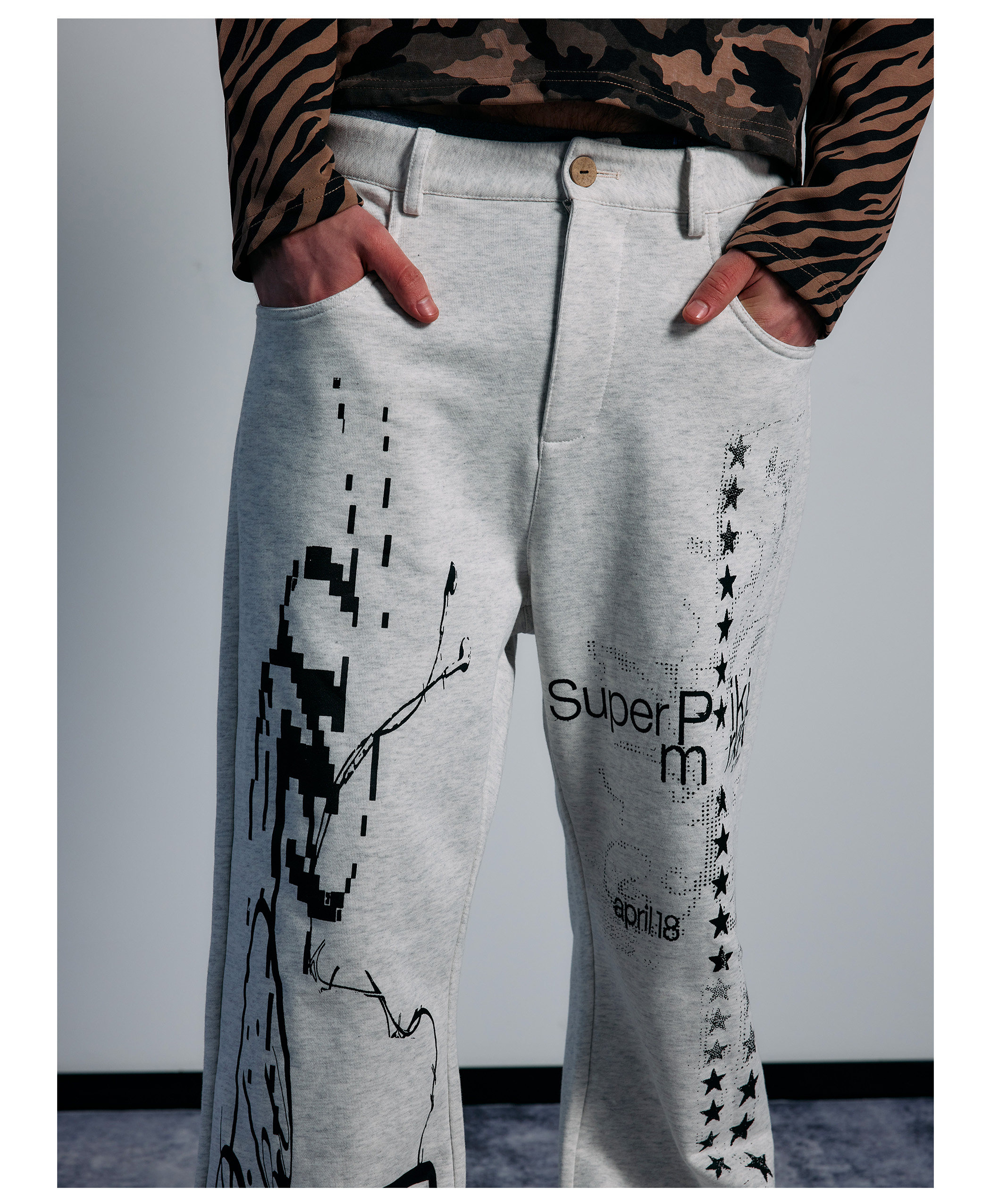 PAIKI Star-Spangled Flared Sweatpants