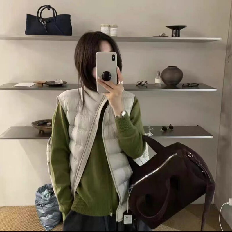 95% New National Standard White Duck down Ribbed down Vest for Women, Short Style, 2026 Autumn/Winter New Korean Version, Loose Stand Collar Vest