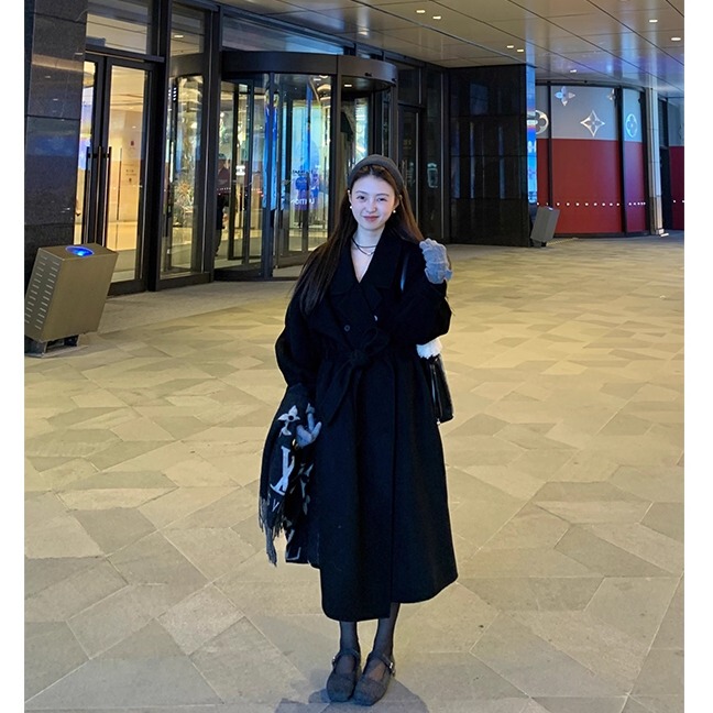 Meme Meng Meng Winter Elegant Black Coat Hepburn Style Puff Sleeve Chic Waist-Cinching Long Coat Meme Meng Meng Winter Elegant Black Coat Hepburn Style Puff Sleeve Chic Waist-Cinching Long Coat