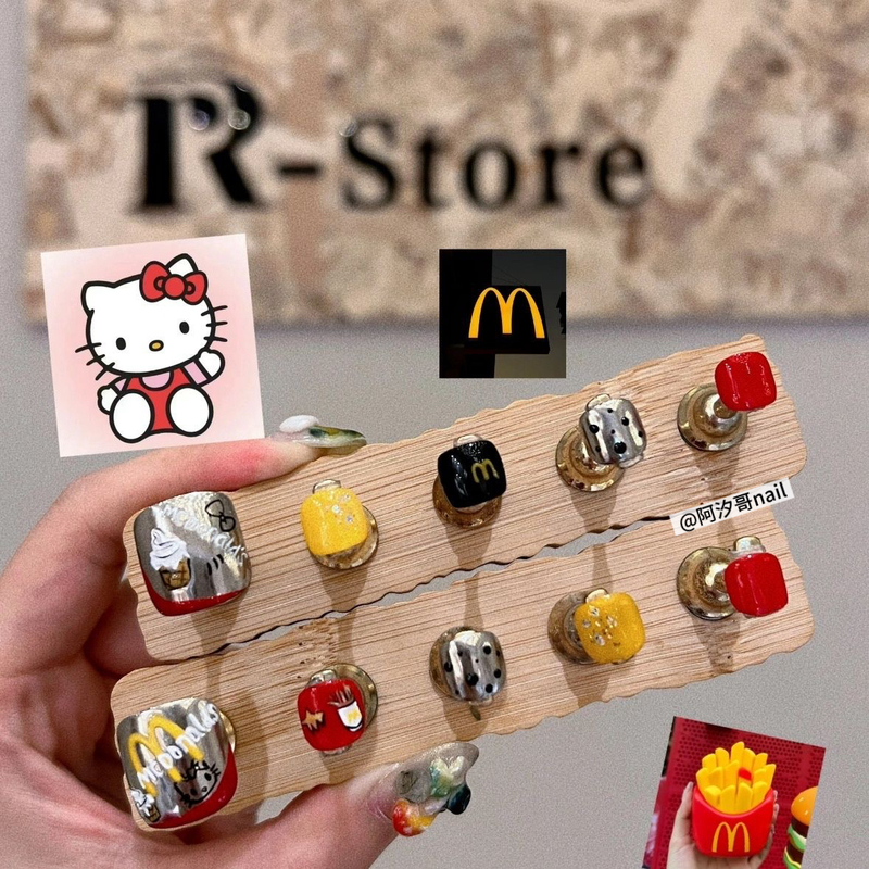 Handmade Wearable Nails ins Mcdonald's Kitty Short Style Cute Hand-Painted Graffiti Sweet Cool Detachable Toenails