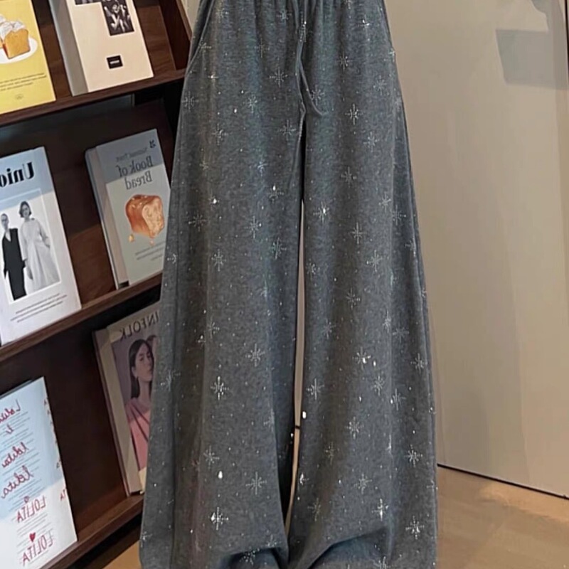 Niche Design with a Sense of Sophistication, Diamond-Embellished Elastic Waist Drawstring Wide-Leg Pants, Casual Style, High-Waisted, Slimming, Loose-Fitting, Autumn and Winter Gray Long Pants Niche Design with a Sense of Sophistication, Diamond-Embellished Elastic Waist Drawstring Wide-Leg Pants, Casual Style, High-Waisted, Slimming, Loose-Fitting, Autumn and Winter Gray Long Pants