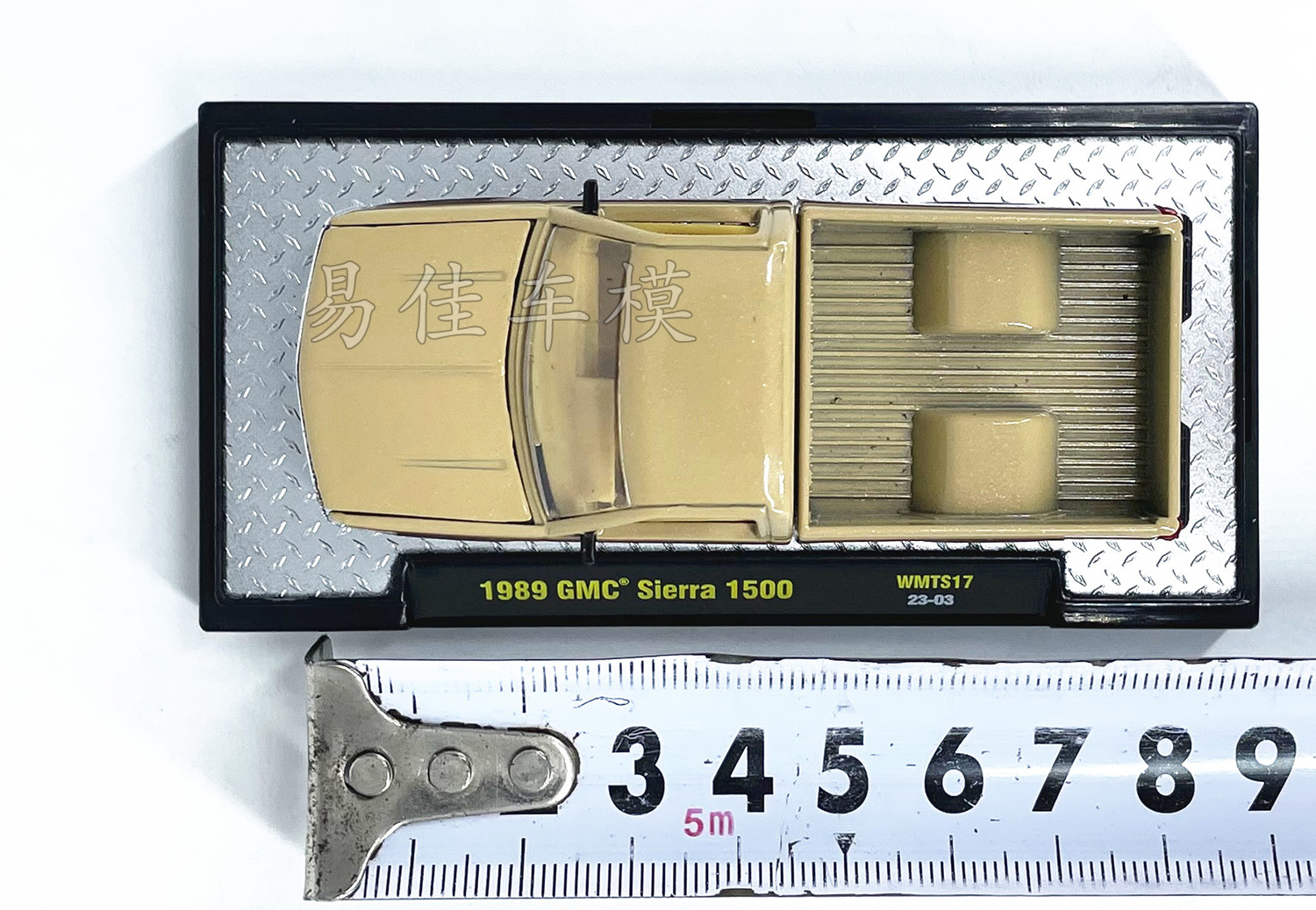 M2 Machines 1/64 1989 GMC Sierra1500 Die-cast alloy car