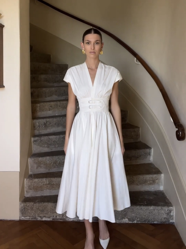 Show Ingenuity European and American Style Trendy Luxury Women's Waist-Cinching Slimming White Mid-Length Dress for Dating and Everyday Wear