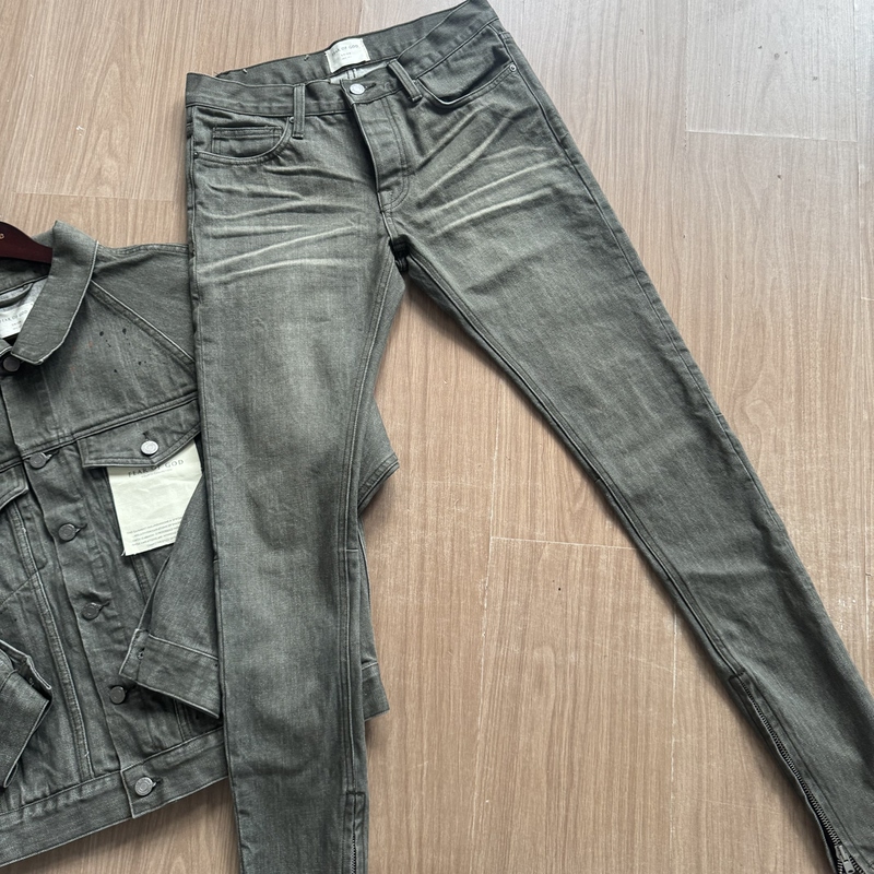【Hot-Selling Item, Ready for Immediate Shipment】Chengzi's Own Brand, Original 4Thunion Limited Edition Iron Blue Jeans