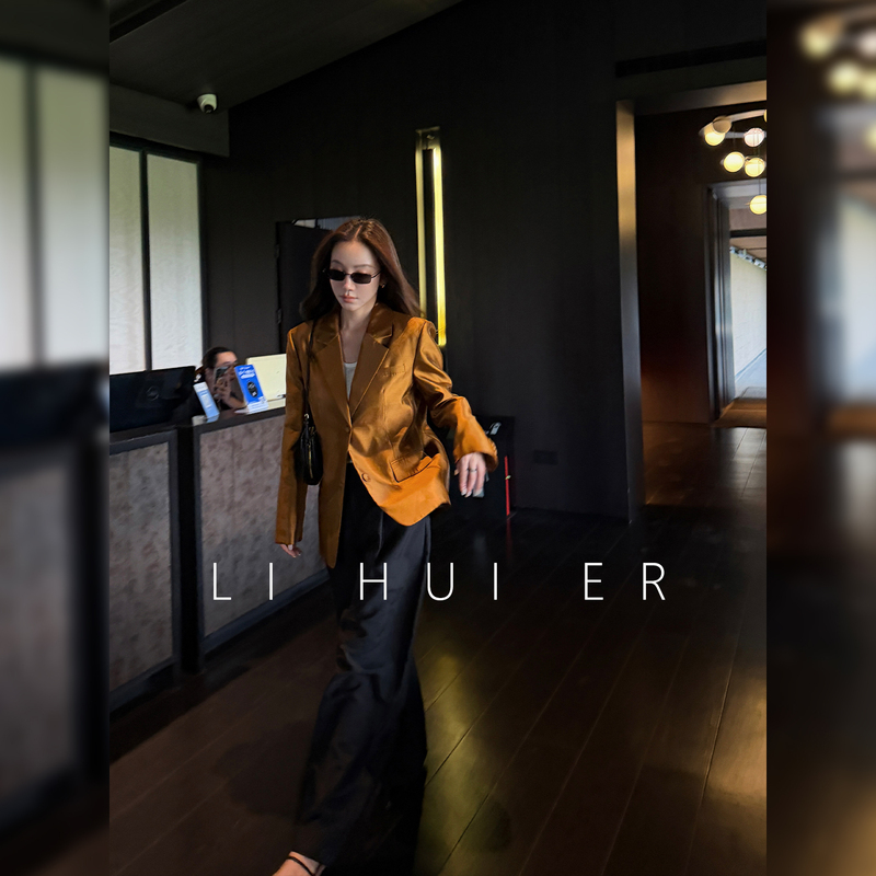 Lihuier Li Hui'Er Autumn Modern Retro Silhouette Satin Caramel Brown Loose Blazer